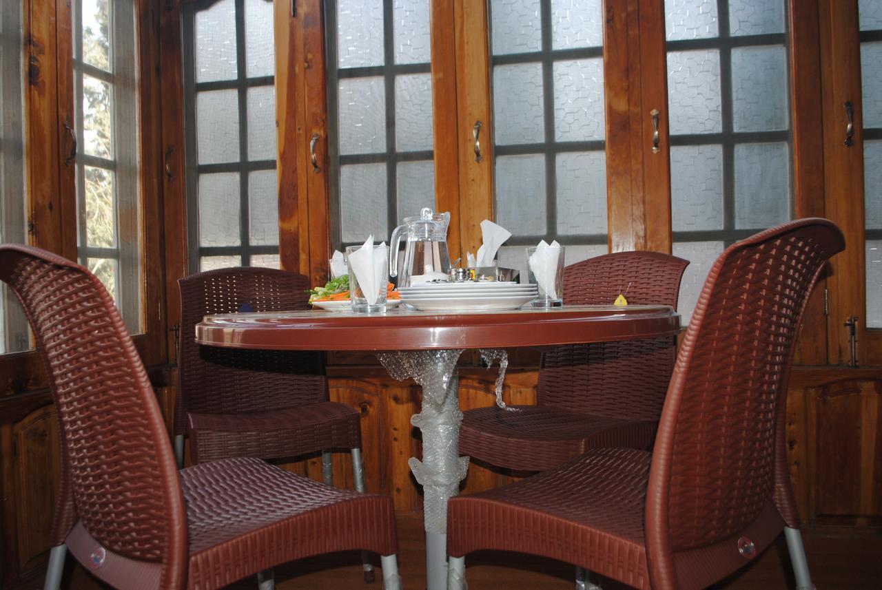Cozy Lodge Gilgit Extérieur photo